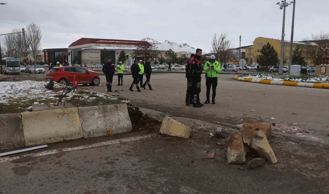 Sivas'ta üniversite öğrencisi Onur Aktaş, kaza sonucu ağır yaralanarak hayatını