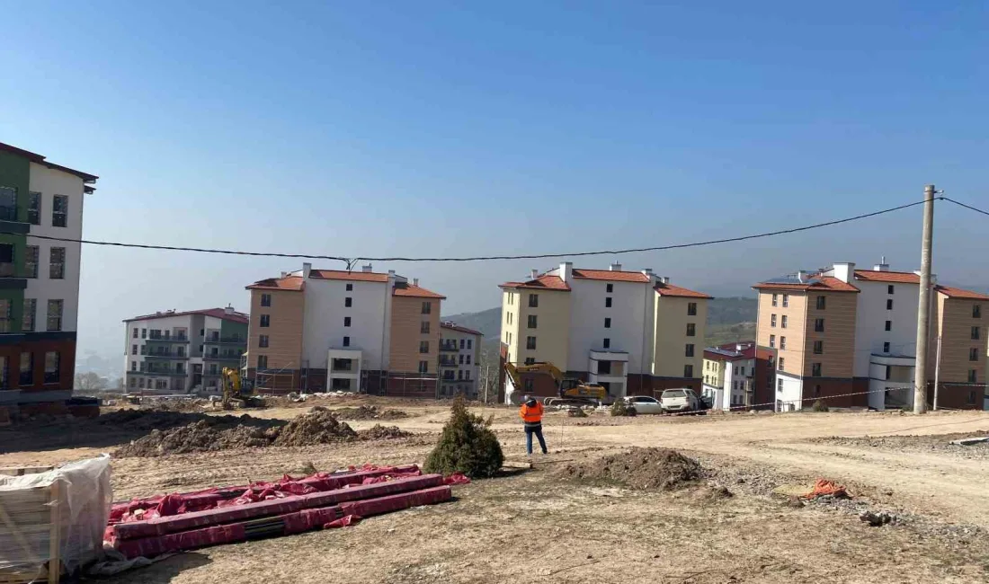 Kocaeli’nin Körfez ilçesinde şantiye alanında doğal gaz ana hattına zarar