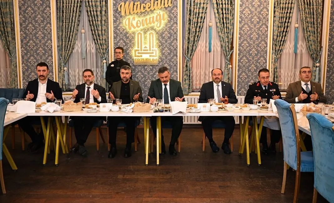 Erzurum Valisi Mustafa Çiftçi, Kerküklü öğrencilerle iftar programında buluştu. İl