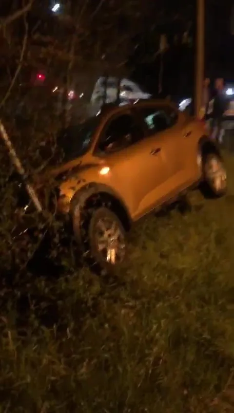 Kartepe'de meydana gelen trafik kazasında 34 CRV 288 plakalı otomobil