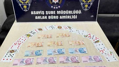 Kandıra'da kumar oynayan 4 kişiye 36.988 TL para cezası kesildi,
