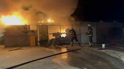 Adıyaman'da konteyner kentte çıkan yangın itfaiye ekiplerinin müdahalesiyle kontrol altına