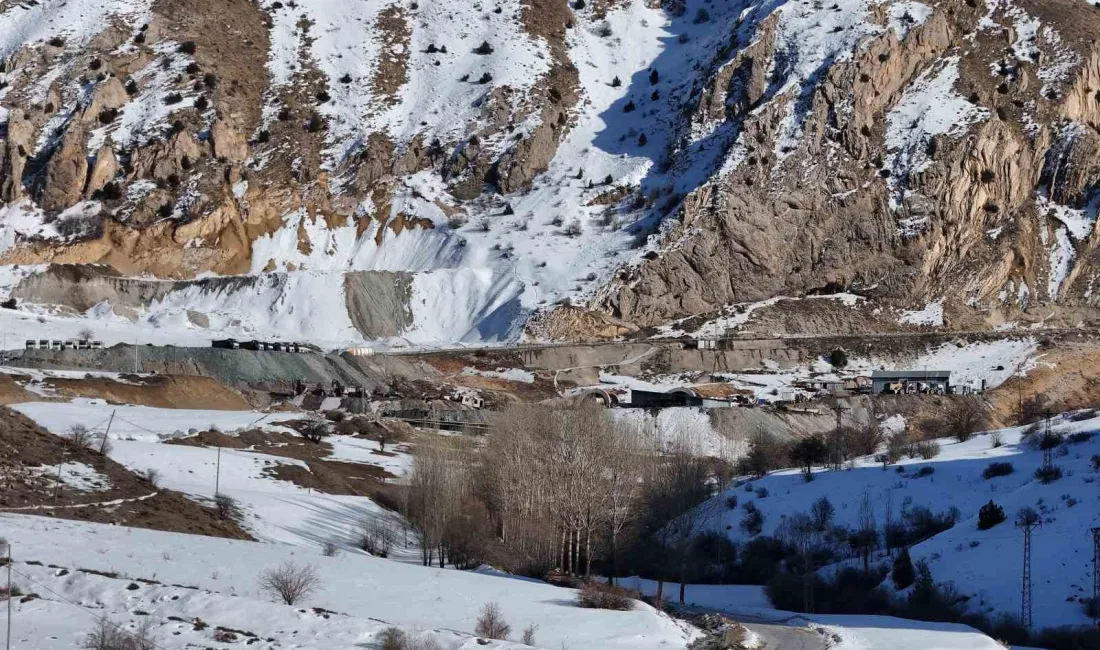 Kop Dağı Tüneli projesi 13 yıldır tamamlanamadı. Su kirliliği ve