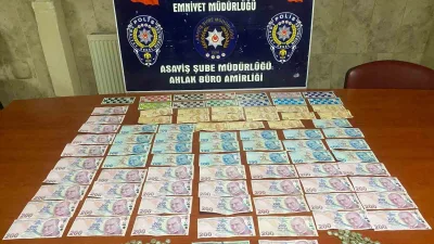 Kocaeli'de polis ekipleri, Kartepe'de ruhsatsız mekanda kumar oynatan N.T. ve