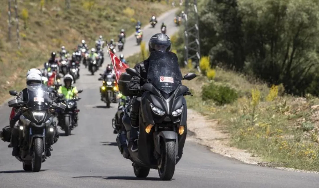 Motosiklet kazalarının önlenmesine yönelik eylem planı açıklandı. Akan trafikte yarış