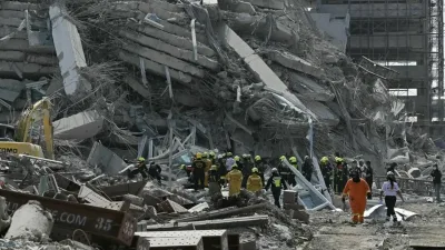 Myanmar'da art arda meydana gelen 7,7 ve 6,4 büyüklüğündeki depremlerde