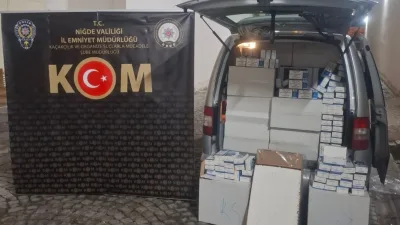 Niğde'de polis operasyonunda 310 bin adet makaron ele geçirildi. İstihbarat