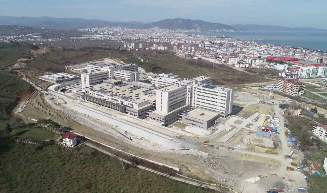 Ordu Şehir Hastanesi'nin inşaatı hızla devam ederken altyapı çalışmaları da