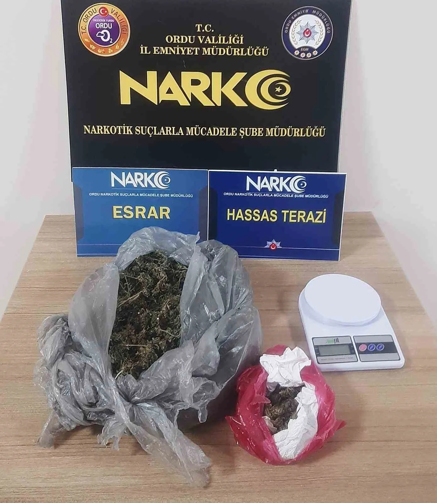 Ordu'da yapılan uyuşturucu operasyonlarında 3 kişi tutuklandı. Diğer 2 kişi