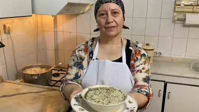 Meliha Akben, Sivas'a özgü peskütan çorbasının yapılışını anlattı. Geleneksel yöntemlerle