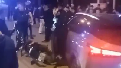 Karamürsel'de motosikletle otomobil çarpıştı, motosiklet sürücüsü yaralandı. Olay yerine sağlık