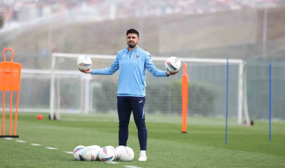 Trabzonspor'un futbolcusu Ozan Tufan, teknik direktör Fatih Tekke'nin yeni sistemiyle