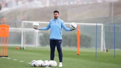 Trabzonspor'un futbolcusu Ozan Tufan, teknik direktör Fatih Tekke'nin yeni sistemiyle