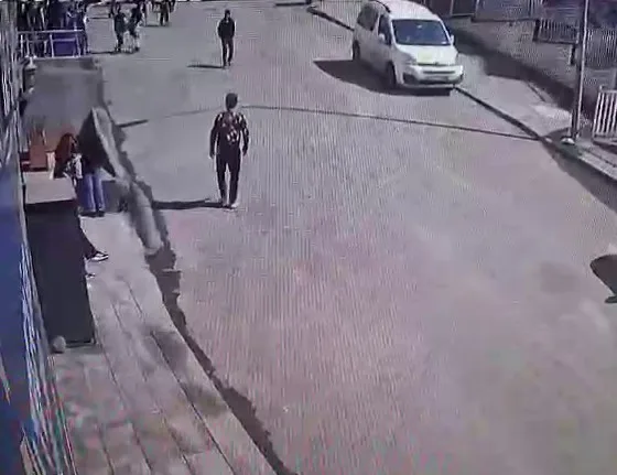 Erzurum'da genç bir kızın gözü torpil şakasında yaralandı. Olay, güvenlik