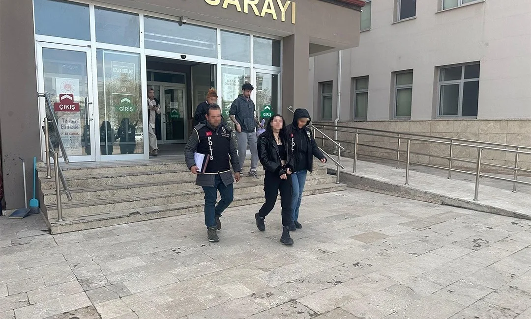 Beşiktaş'ta AK Partililere yönelik tehditlerde bulunan Beyza Gürkan, 30 ayrı