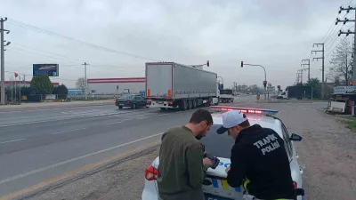 Dron ile yapılan denetimde Sakarya'da 32 araca cezai işlem uygulandı.