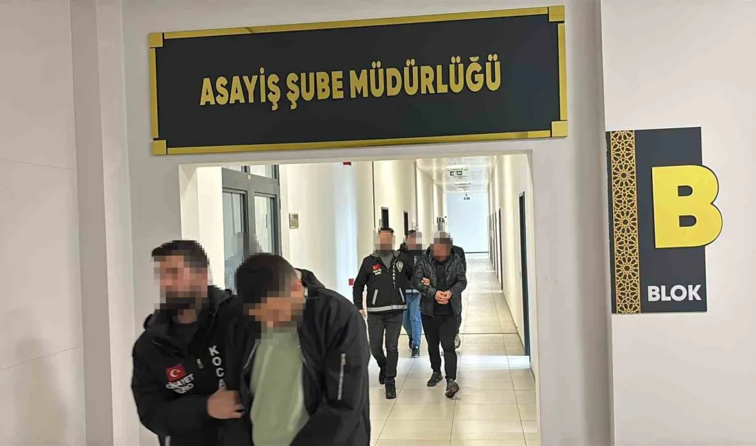 Kocaeli'nin Gebze ilçesinde Bayram Zunluoğlu'nu evinin önünde çapraz ateşte öldüren