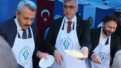 Sağlık Bakanı Prof. Dr. Kemal Memişoğlu, Rize'de bayramlaşma töreninde protokolle