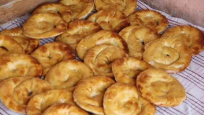 Erzincan'da Ramazan ayında öne çıkan lezzetler arasında olan tandır ketesi,