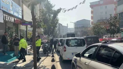 Kocaeli’nin Çayırova ilçesinde cep telefonu satış ve tamiri yapılan iş