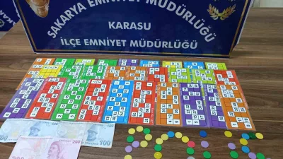 Sakarya'nın Karasu ilçesinde polis tarafından yapılan kumar operasyonunda 11 kişiye