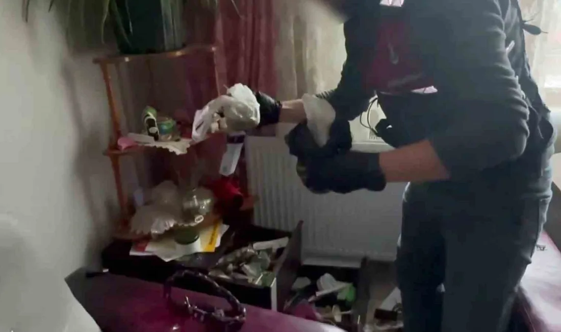 Sakarya’da yapılan uyuşturucu operasyonunda tutuklananlar arasında Suriye uyruklu E.N. ve