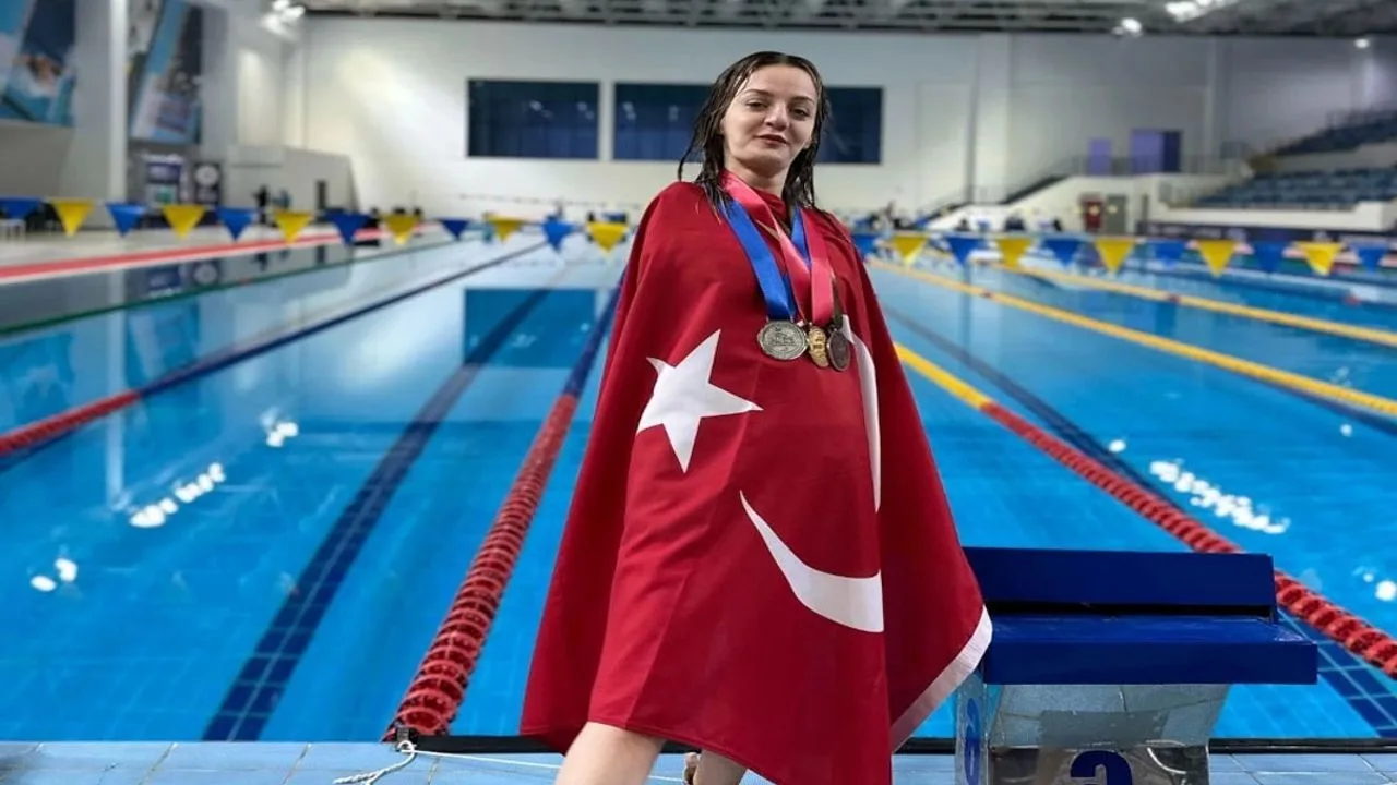 Eskişehir Spor Kulübü sporcusu Dünya ve Avrupa Şampiyonu Paraolimpik Takımı