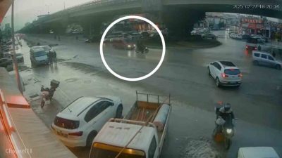 Samsun'un Canik ilçesinde Şerif A. yönetimindeki ticari araç, Ahmet İ.'nin