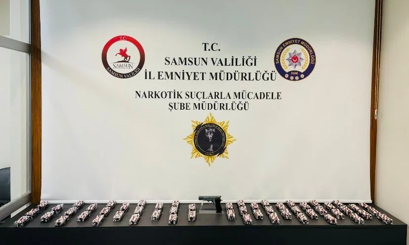 Samsun'da düzenlenen operasyonda, K.Ö.'nün evinde 4 bin 816 sentetik ecza