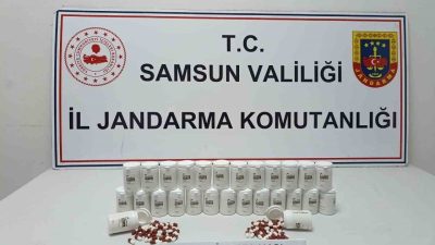 Samsun Atakum'da jandarma ekiplerince düzenlenen uyuşturucu operasyonunda E.İ. (24) ve