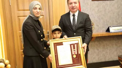 Erzincan Valisi Hamza Aydoğdu, şehit Piyade Uzman Çavuş Eren Öztürk’ün