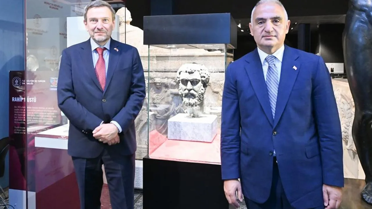 Kültür ve Turizm Bakanlığının yürüttüğü çalışmalar sonucu Danimarka Glyptotek Müzesine