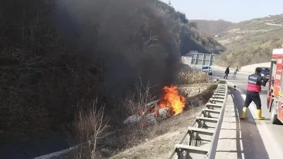 Boyabat ilçesindeki kaza sonucu alev alan otomobilde bulunan Rabia Ö.,