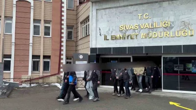 Sivas Cumhuriyet Başsavcılığı tarafından yürütülen soruşturma kapsamında düzenlenen operasyonlarda Sivas