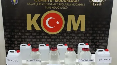 Sivas'ta yapılan operasyonda 50 litre kaçak içki ele geçirildi. Operasyonda