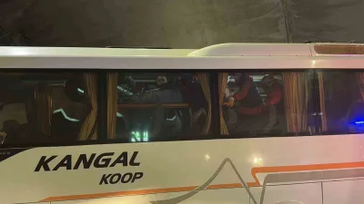 Sivas-Malatya Karayolu Yağdonduran tünelinde meydana gelen trafik kazasında yolcu midibüsü