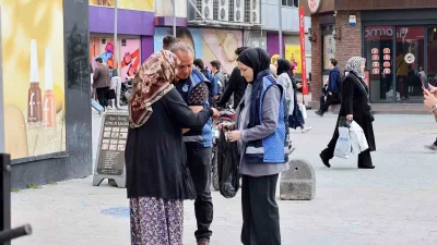 Sakarya'da zabıta ekipleri, Ramazan ayında duyguları sömüren dilencilere yönelik denetimleri
