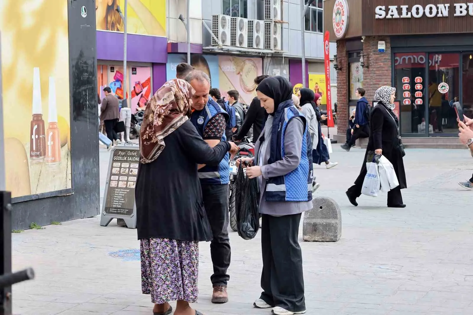 Sakarya'da zabıta ekipleri, Ramazan ayında duyguları sömüren dilencilere yönelik denetimleri