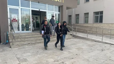 Sivas'ta AK Parti üyelerini hedef alan şahıs, sosyal medyada silah