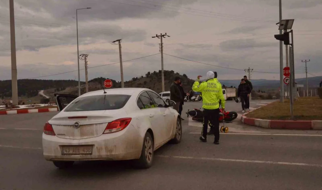 Kütahya’nın Tavşanlı ilçesinde otomobil ile motosiklet çarpışması sonucu 1 kişi