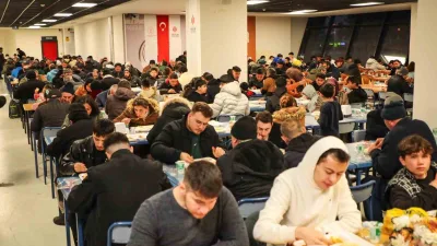 Erzincan'da Terzi Sofrası, her gün 700 kişinin aynı sofrada iftar