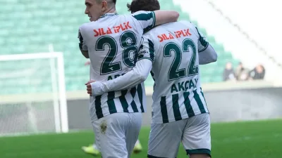 Giresunspor, TFF 2. Lig Kırmızı Grup'ta Karacabey Belediyespor'u 2-1 mağlup