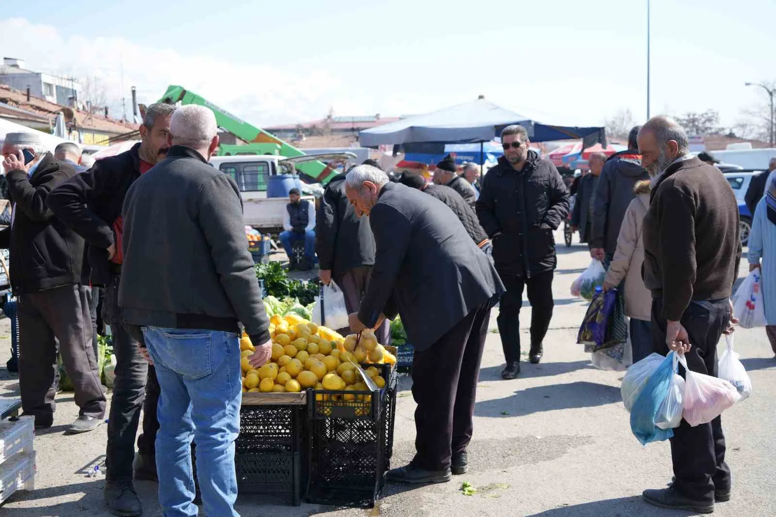 TÜİK verilerine göre, 2025 Ocak ayında ticaret satış hacmi yıllık