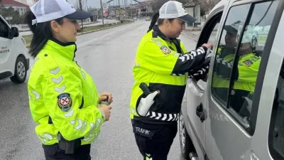 Erzincan Bölge Trafik Denetleme Şube Müdürlüğü, bayramda sürücülere sadece denetim