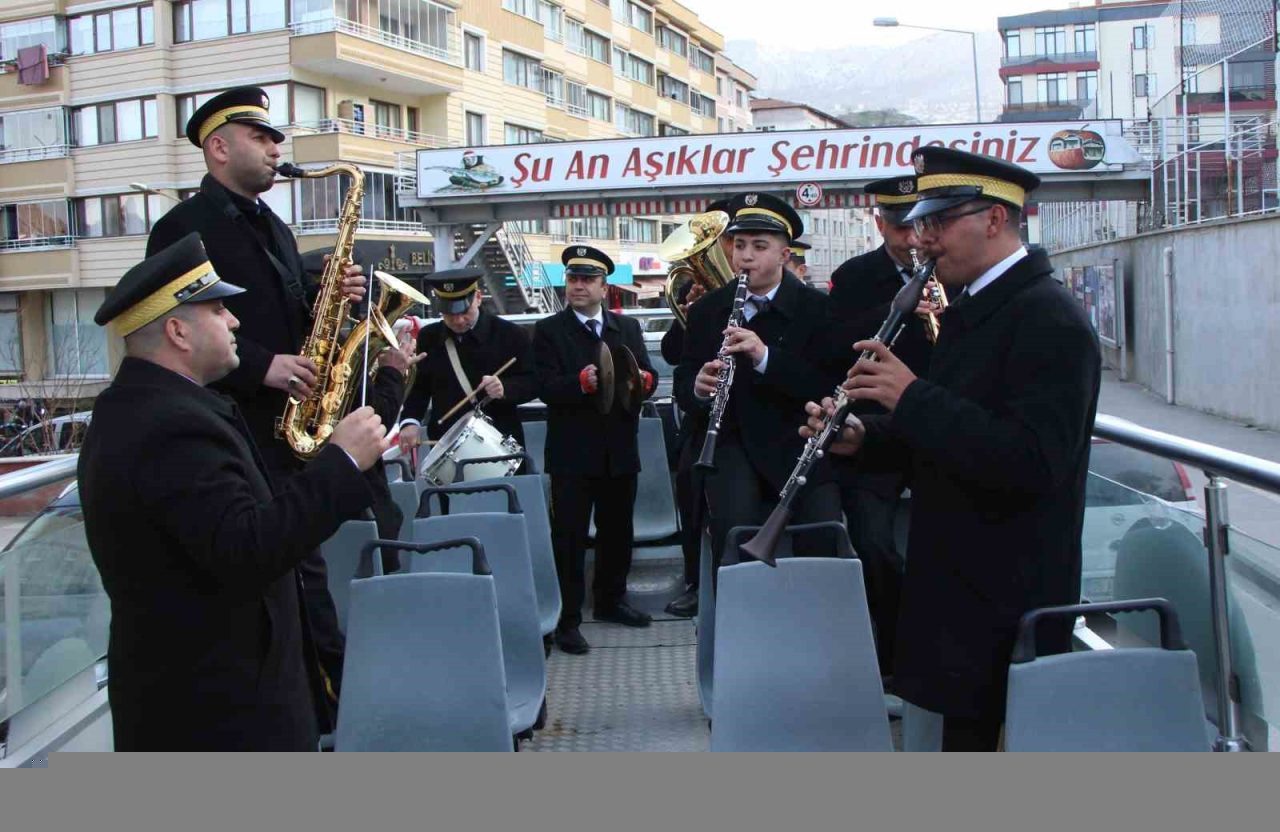 Amasya’da 160 yıl aşkın süredir her Ramazan ayının başlamasıyla kaleye