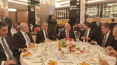 TÜRMOB tarafından düzenlenen geleneksel iftar yemeği, Emre Karaoğlu'nun konuşmasıyla son