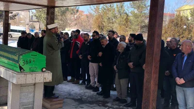 Erzurumlu gazeteci Güven Uşun'un babası Abdullah Uşun, hastanede tedavi gördüğü