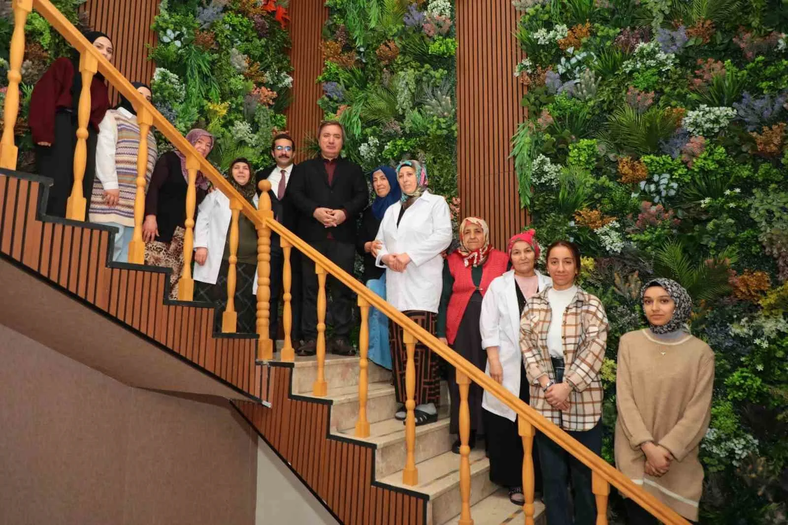 Erzincan Valisi Hamza Aydoğdu, Refahiye'de Kaymakam Halil İbrahim Köroğlu ile