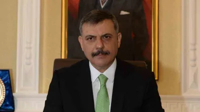 Erzurum Valisi Mustafa Çiftçi, Ramazan Bayramı dolayısıyla paylaştığı mesajında ibadet