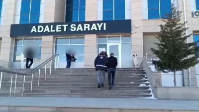 Van'da göçmen kaçakçılığı ve insan ticareti suçundan gözaltına alınan 10